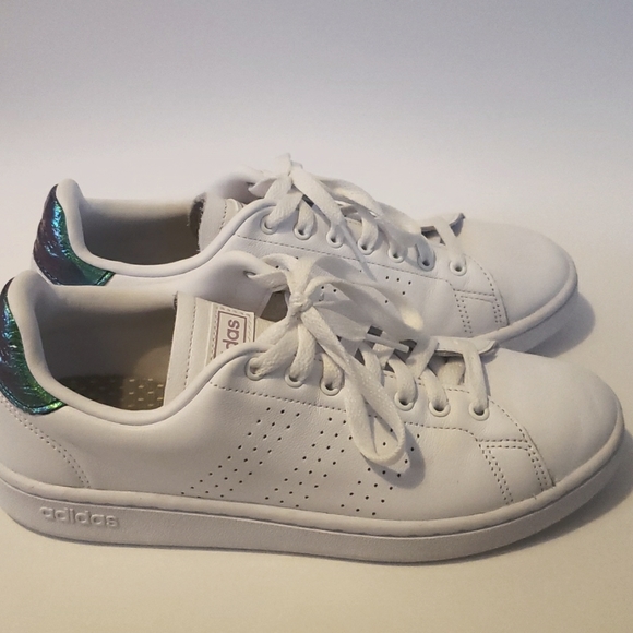 Shoes - Picture 1 of 3